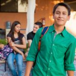 Os objetivos da semana para o primeiro empregosão instruir os estudantes sobre mercado de trabalho e orientá-los sobre a importância da qualificação profissional.