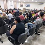População acompanha a votação