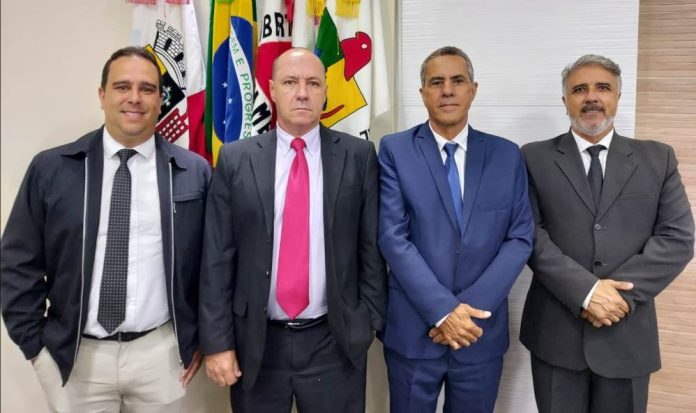 Da esquerda para direita - Elton Tavares, Agnelo Silveira, Marcelo Ribeiro de Oliveira e William Rogério de Souza