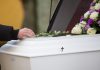 Serviços funerários e cemitérios deverão estar adaptados para atendimento a pessoas com obesidade em São Lourenço